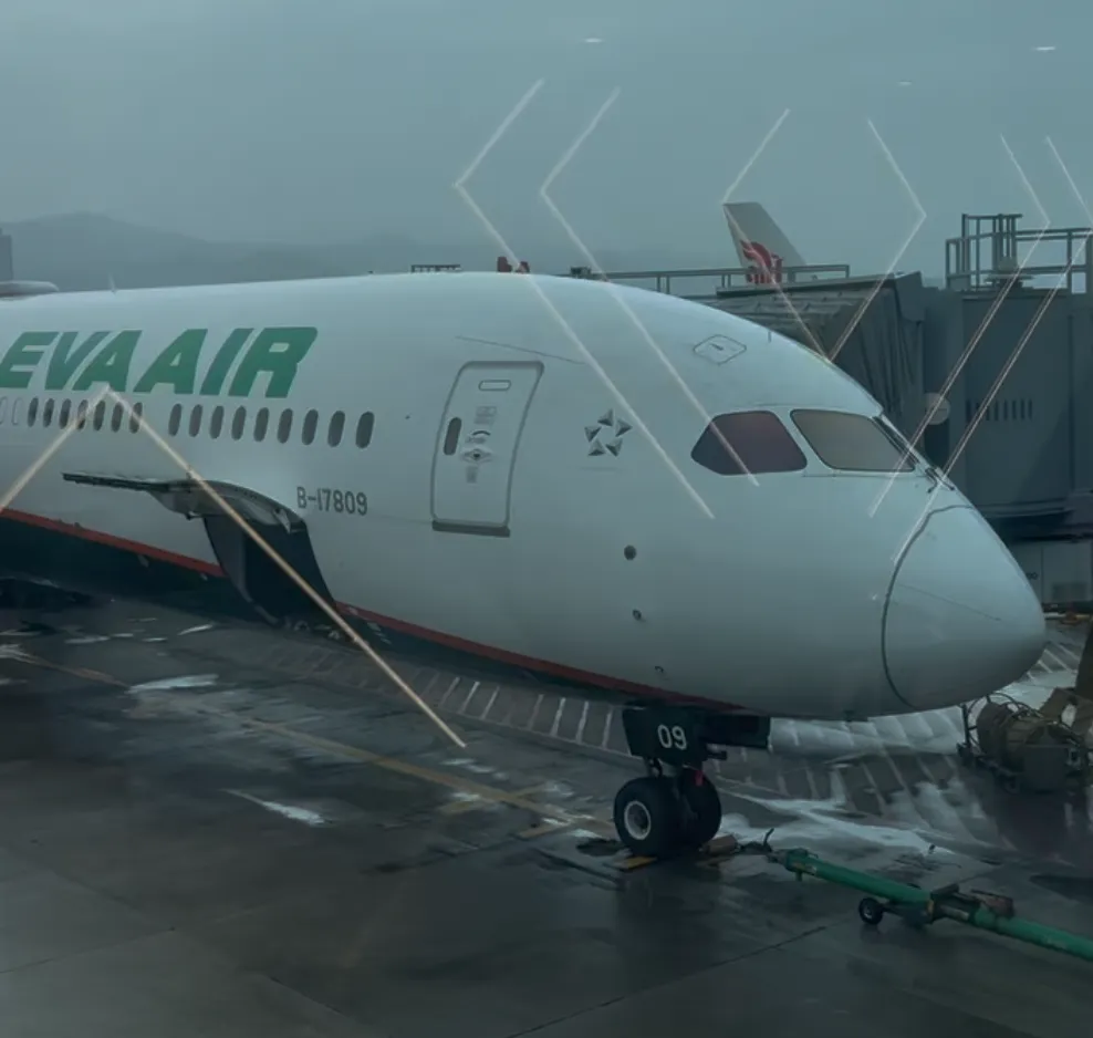 EVA’s superb Short-Haul Business Class from Taipei to Shanghai — photograph
